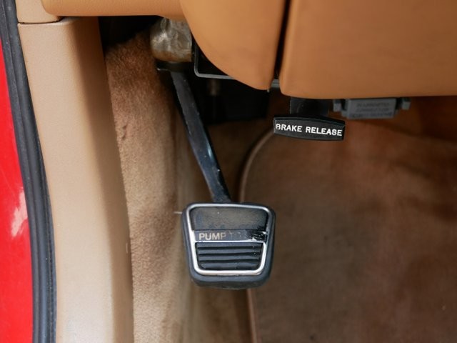 1990 Buick Reatta photo 22