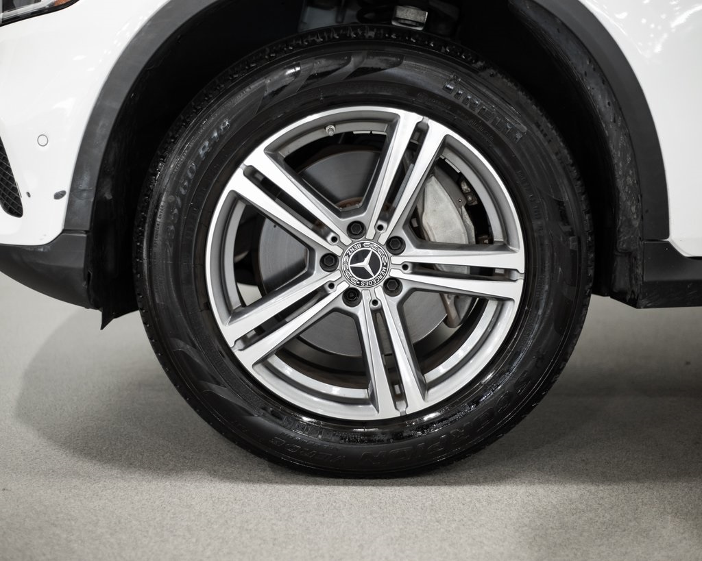 2022 Mercedes Benz GLC 300 4MATIC photo 4