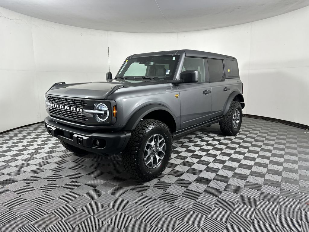 2025 Ford Bronco Badlands photo 3
