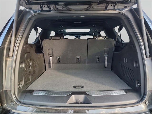 2023 Chevrolet Suburban Z71 photo 30