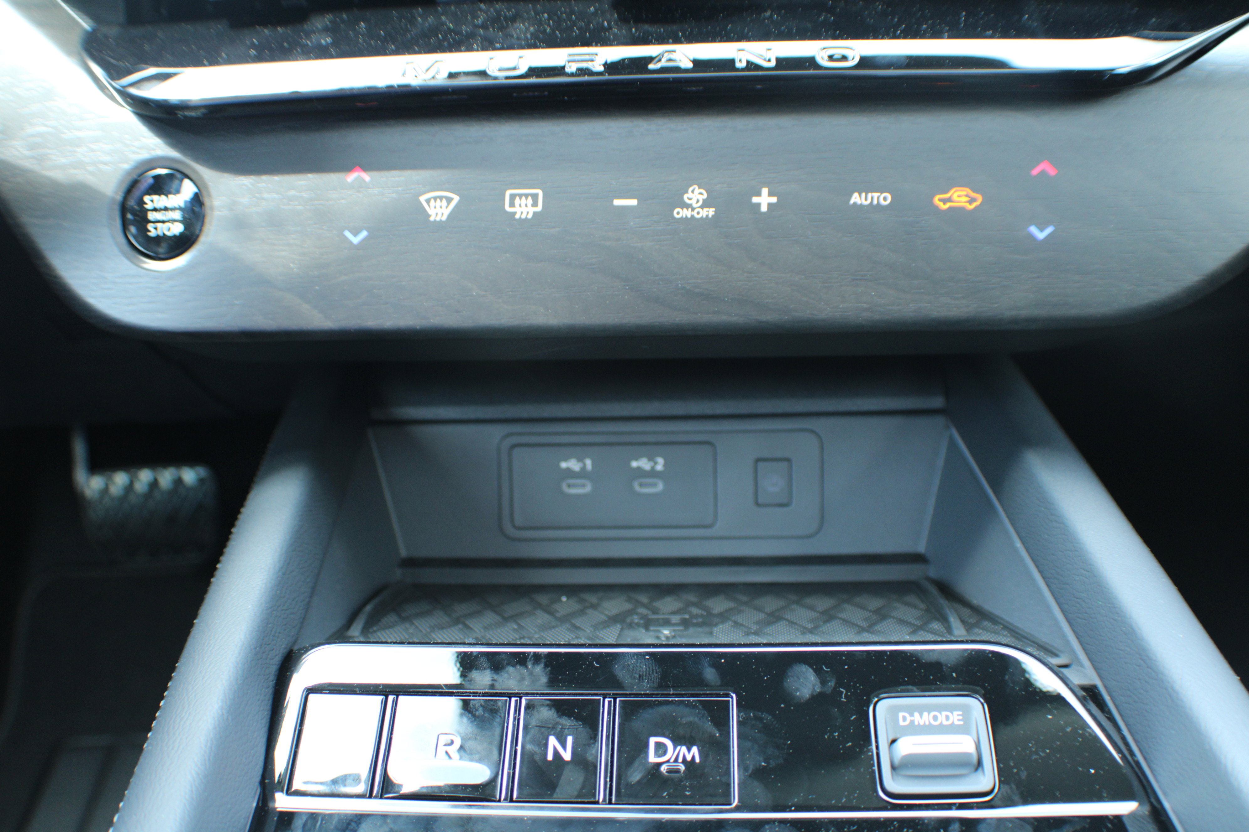 2025 Nissan Murano SL photo 2