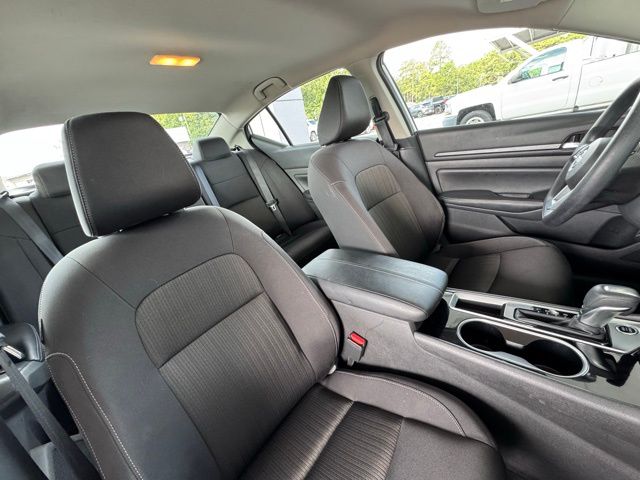 2024 Nissan Altima 2.5 SV photo 16
