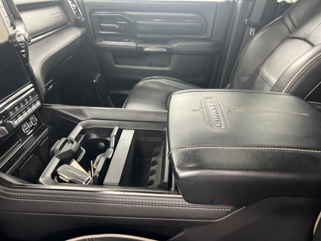 2022 Ram 3500 Limited photo 9
