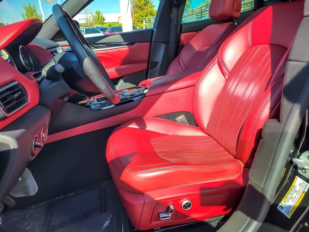 2021 Maserati Levante Base photo 8