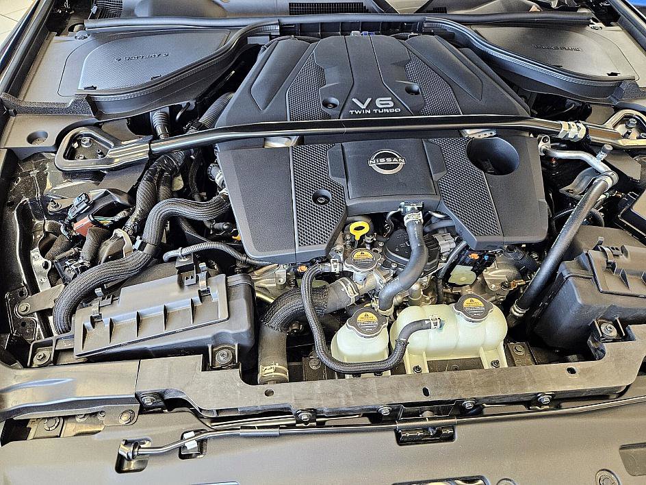 2025 Nissan Z Performance photo 14
