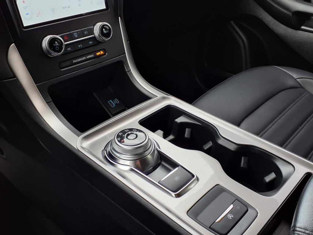 2024 Ford Edge SEL photo 17