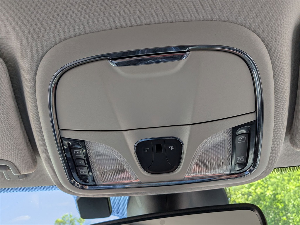 2021 Jeep Cherokee Latitude Lux photo 18