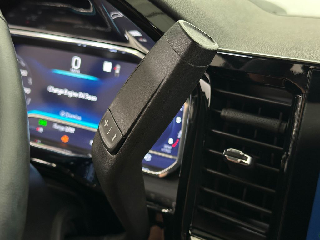 2023 Chevrolet Silverado 1500 LT photo 24