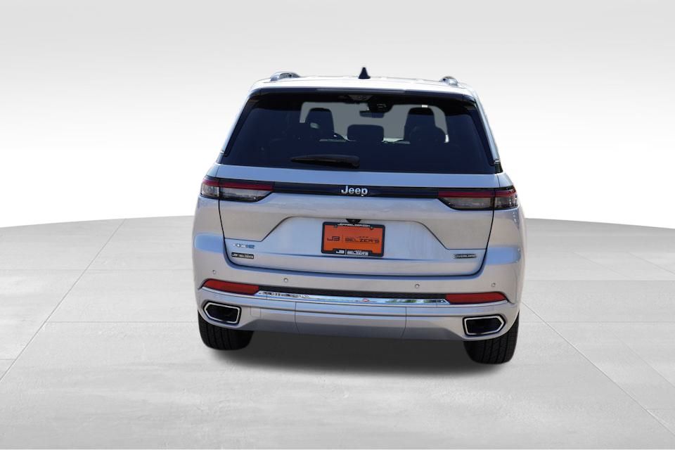 2023 Jeep Grand Cherokee Overland 4xe photo 4
