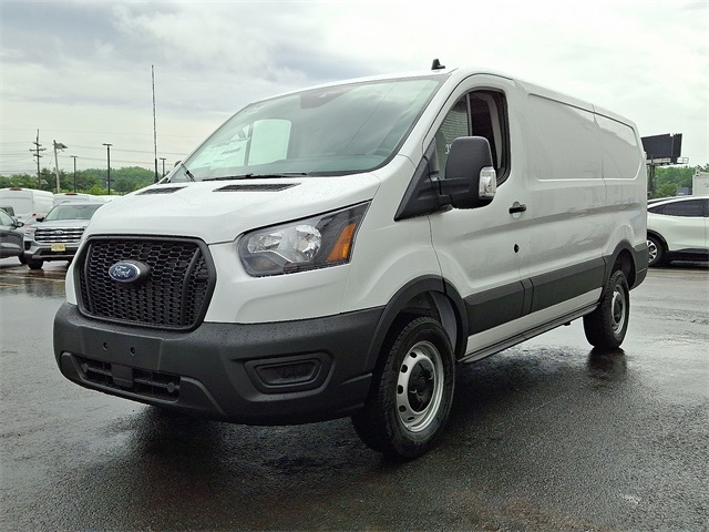 2025 Ford Transit photo 2