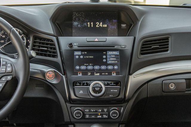 2022 Acura ILX Premium photo 7