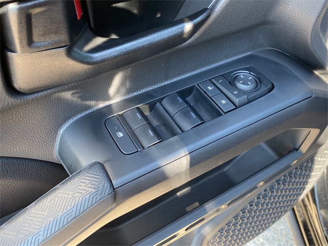 2025 Toyota Tacoma SR5 4x4 Double Cab photo 17