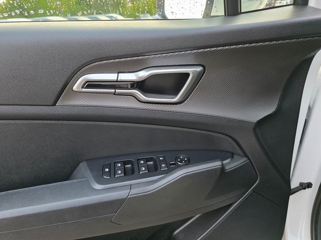 2023 Kia Sportage Hybrid LX photo 22