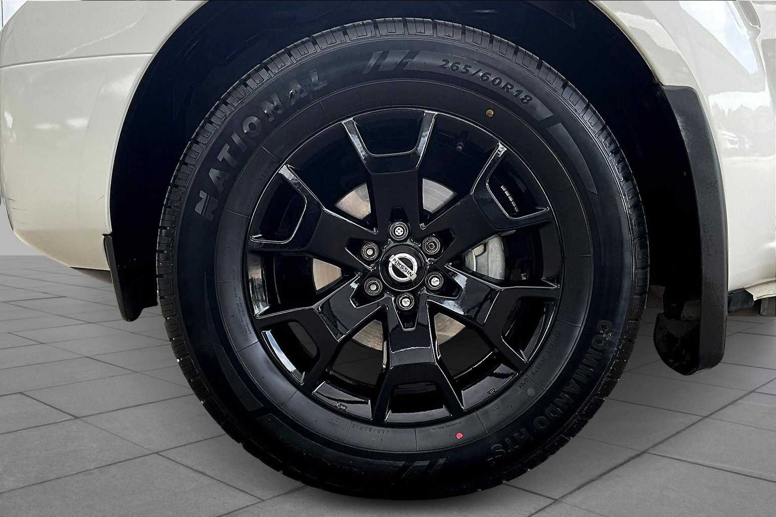 2021 Nissan Frontier SV photo 9