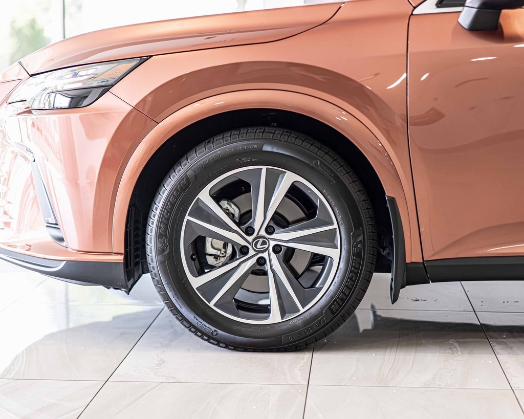 2025 LEXUS RX - Image 8