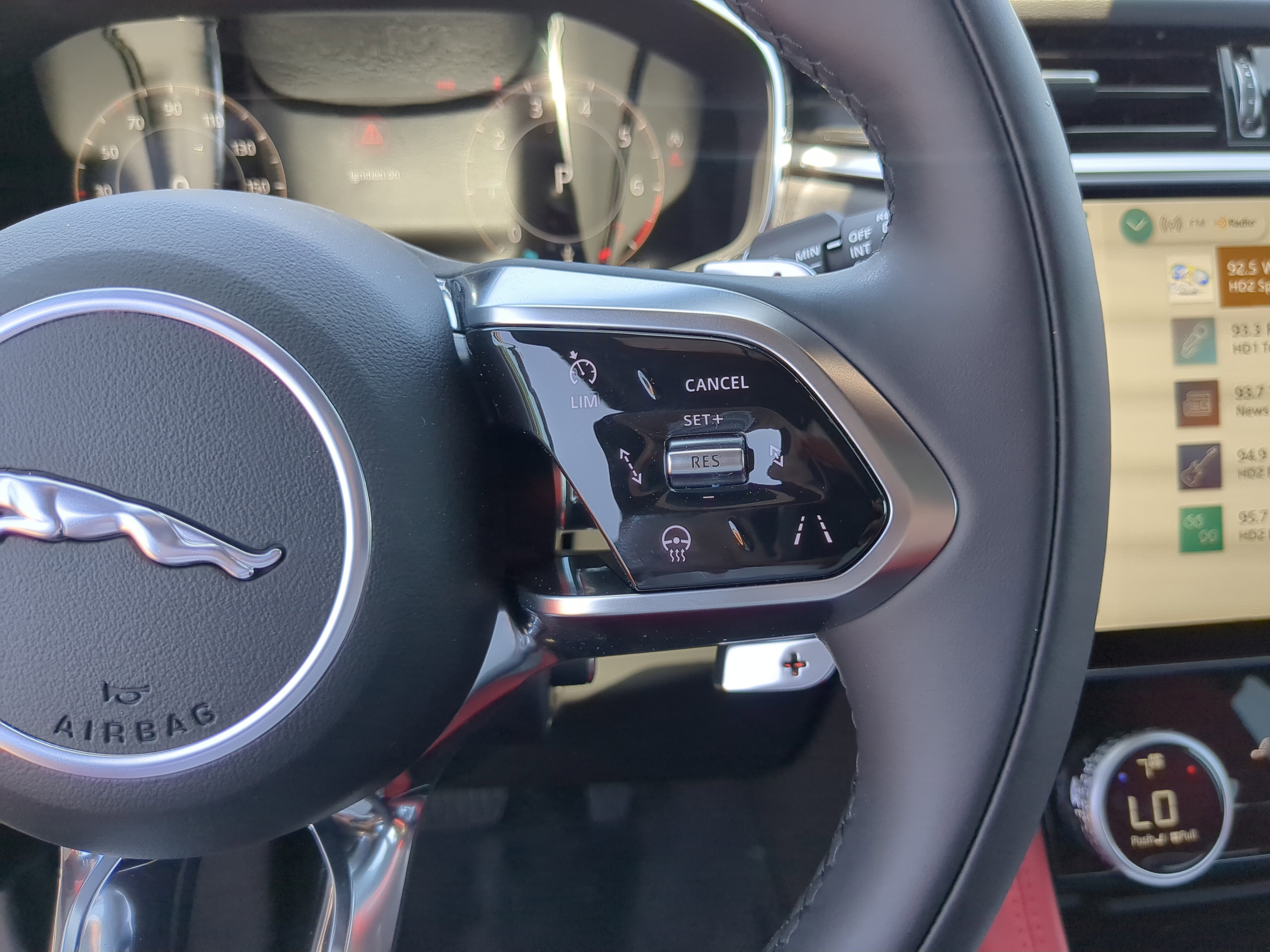 2026 Jaguar F-PACE P250 R-Dynamic S photo 16