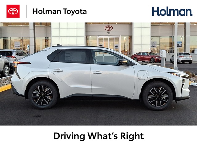 2026 Toyota bZ XLE's photo