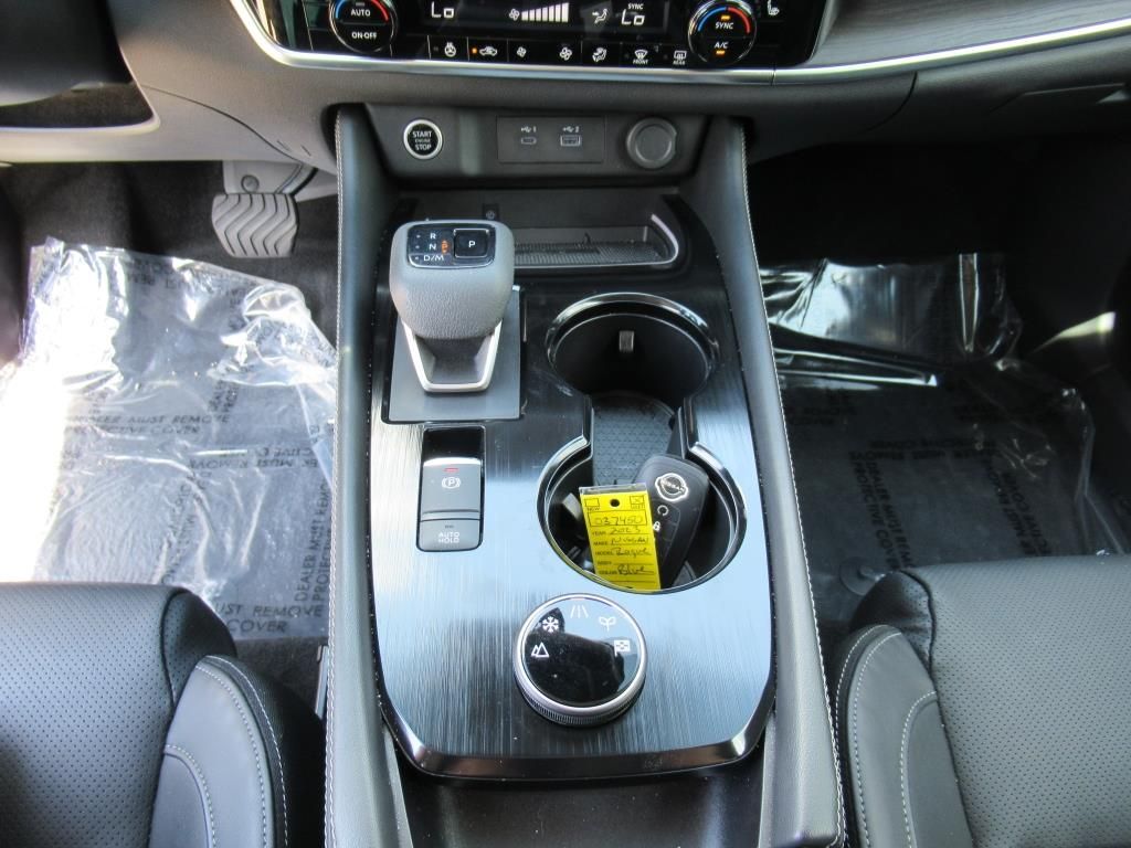 2023 Nissan Rogue Platinum photo 21