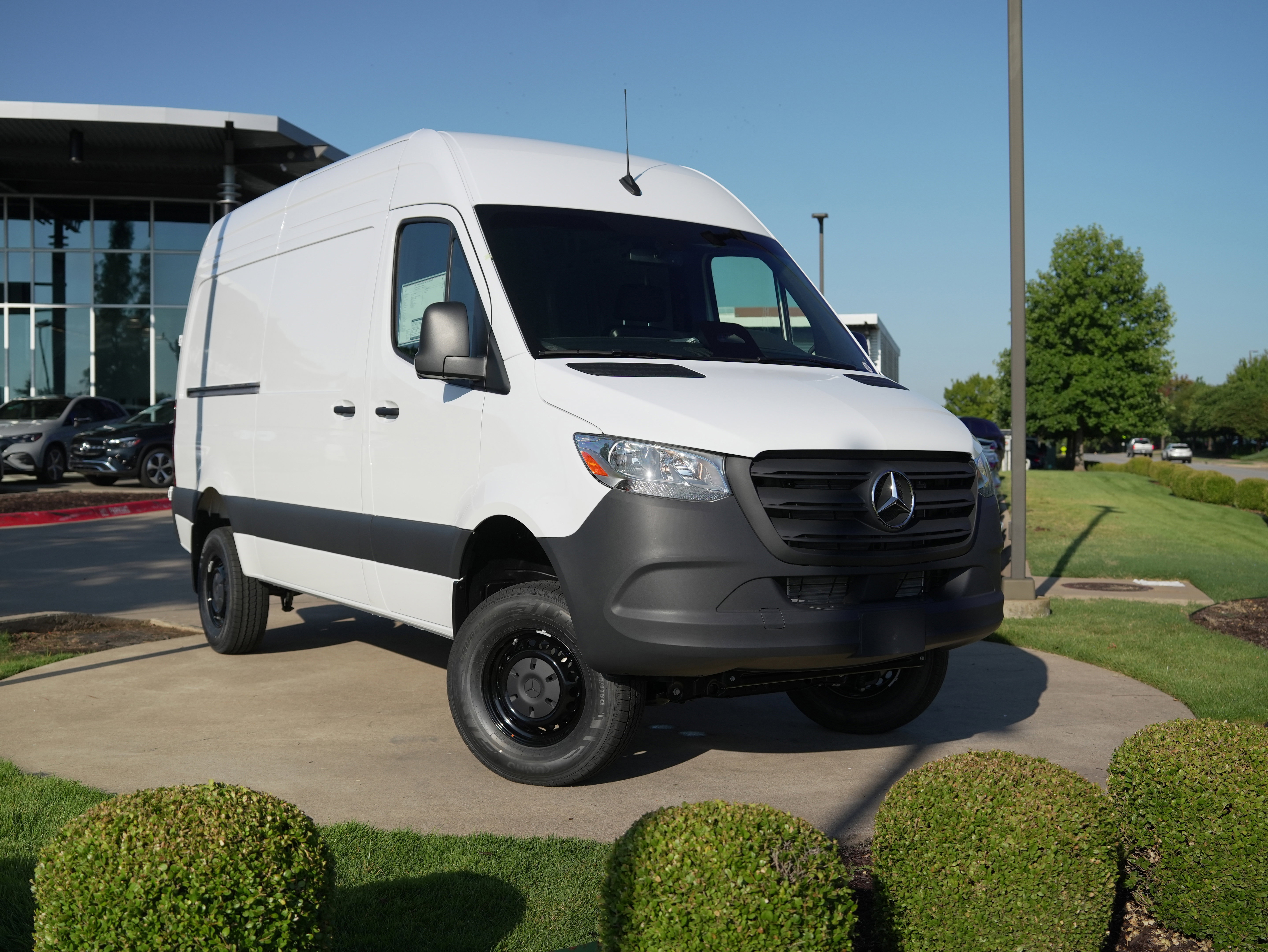 2025 Mercedes-Benz Sprinter Cargo Van Base's photo