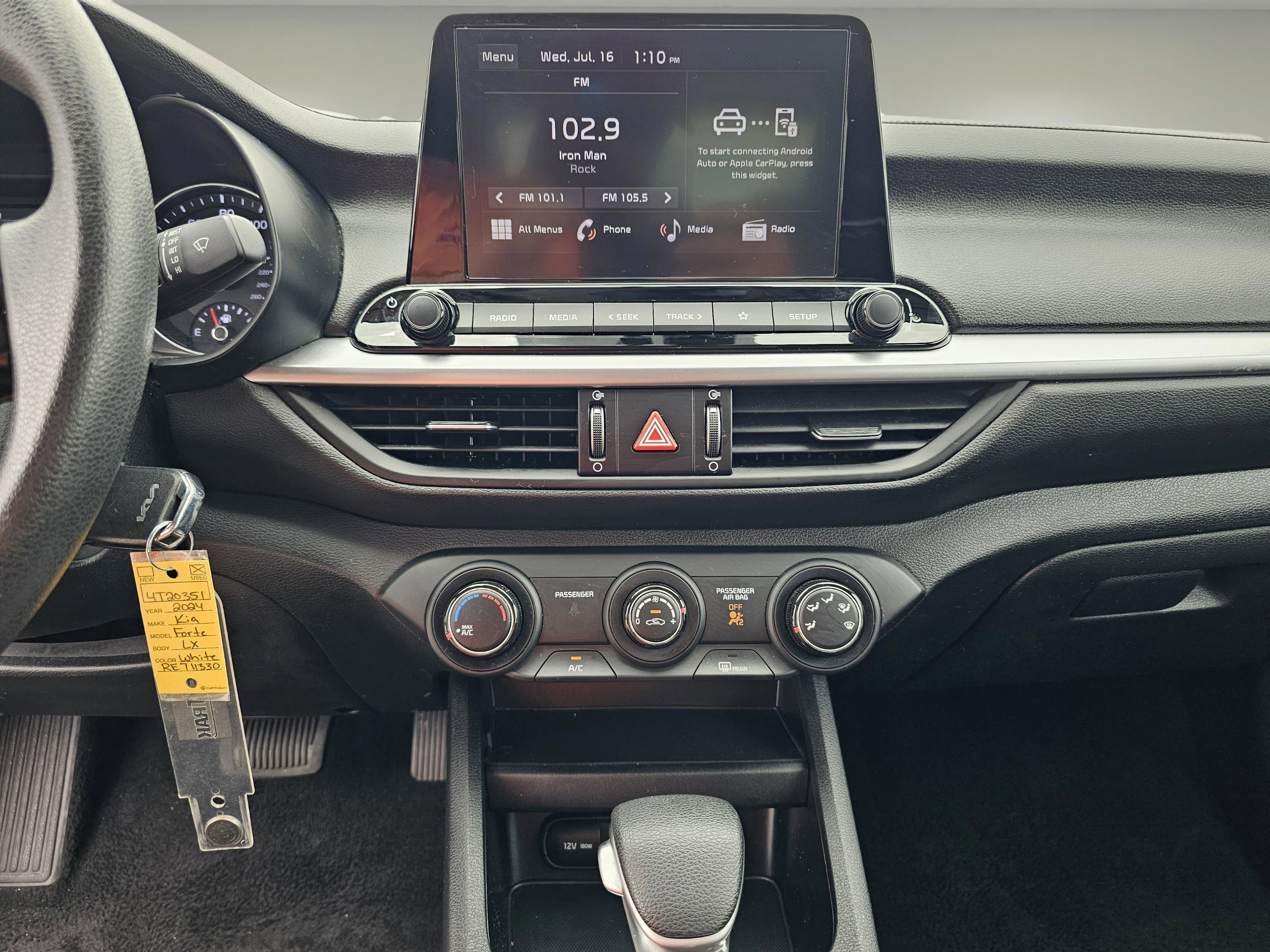 2024 Kia Forte LXS photo 19