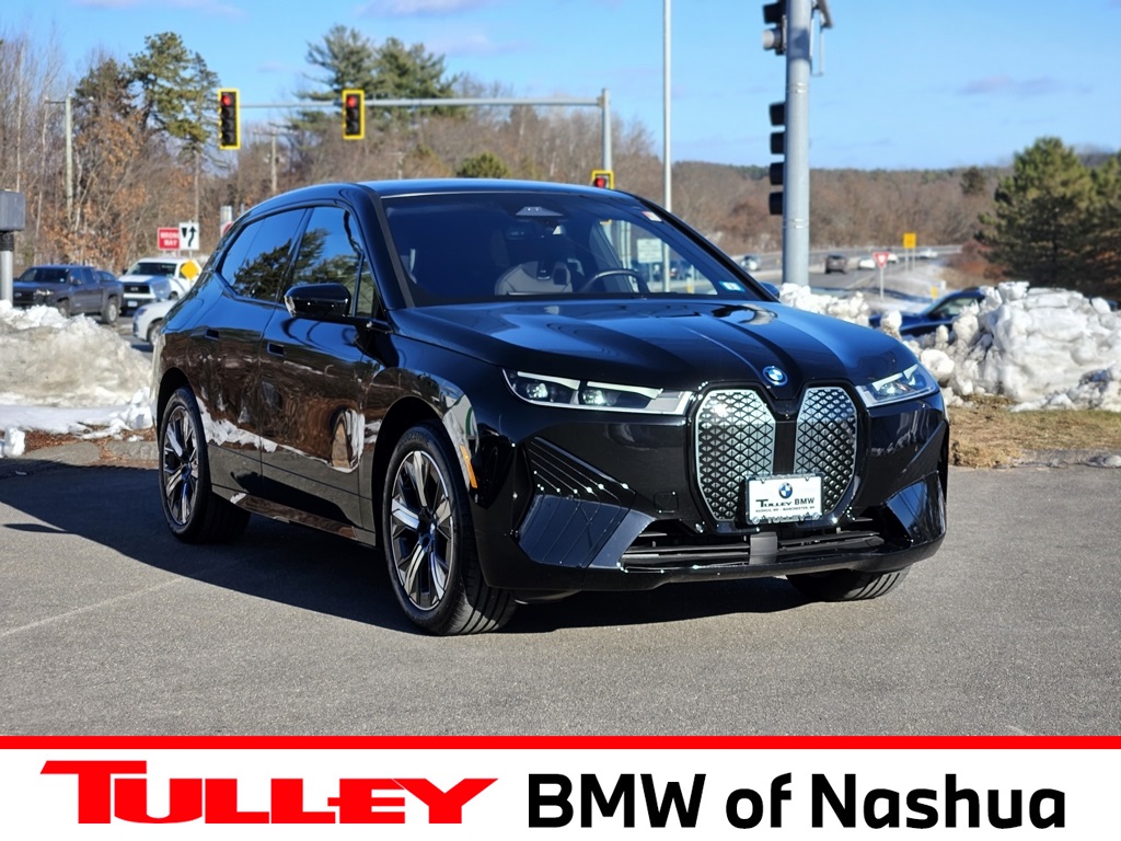 2024 BMW iX Base's photo