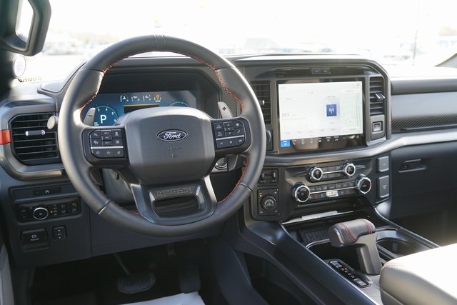 2025 FORD F-150 - Image 39