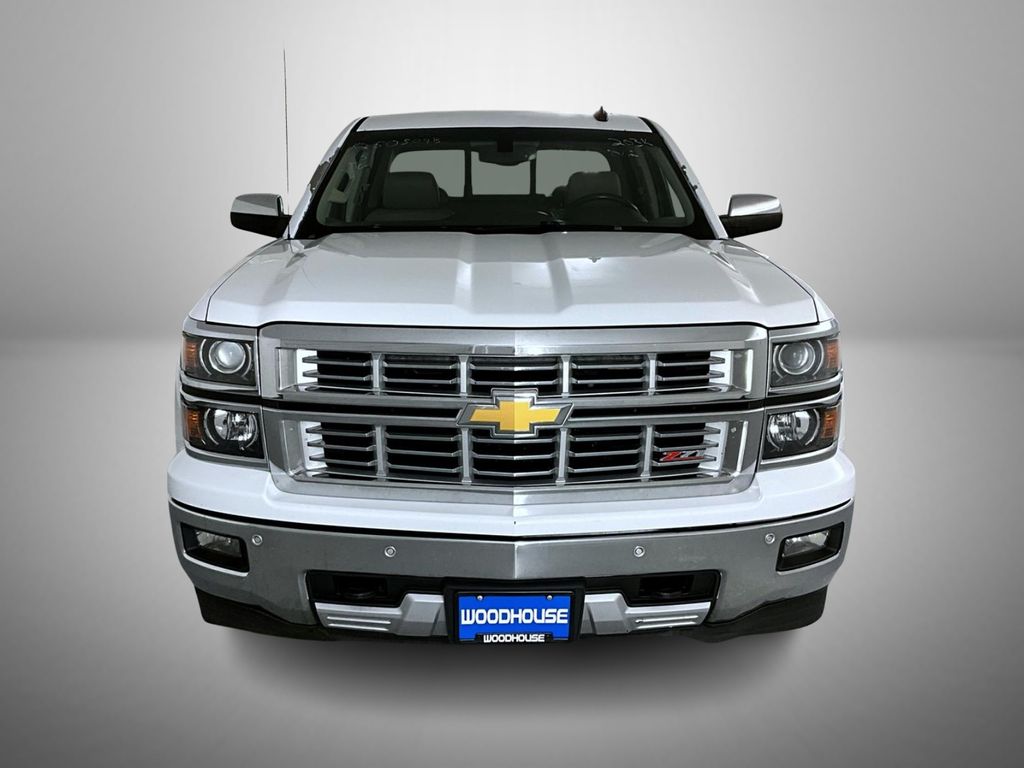 2015 Chevrolet Silverado 1500 LTZ photo 2