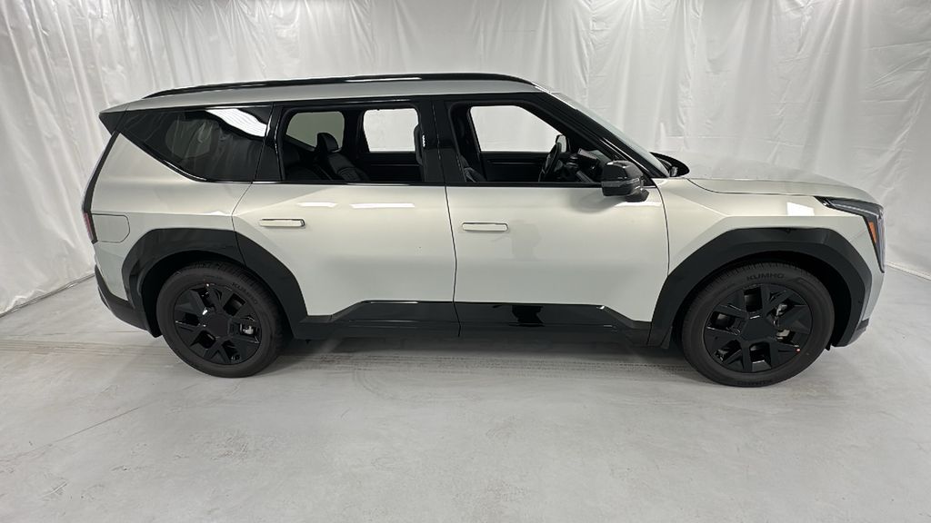 2026 Kia EV9 Land photo 2