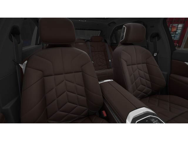 2026 Bmw 750e photo 10