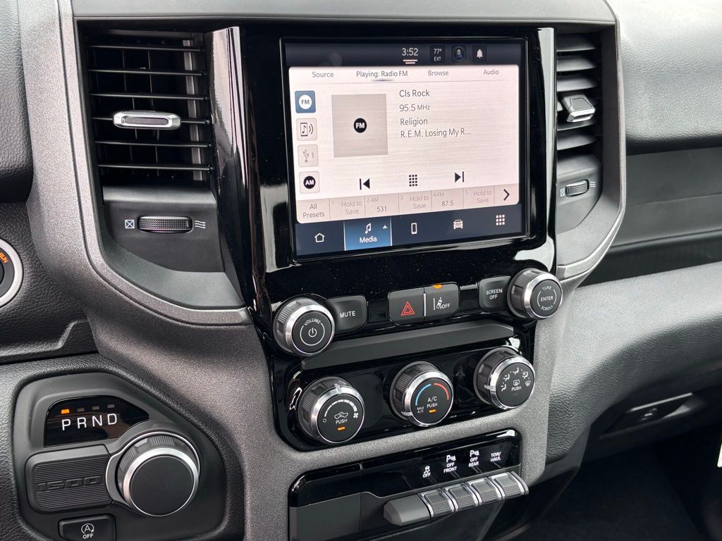 2026 Ram 1500 Tradesman photo 16