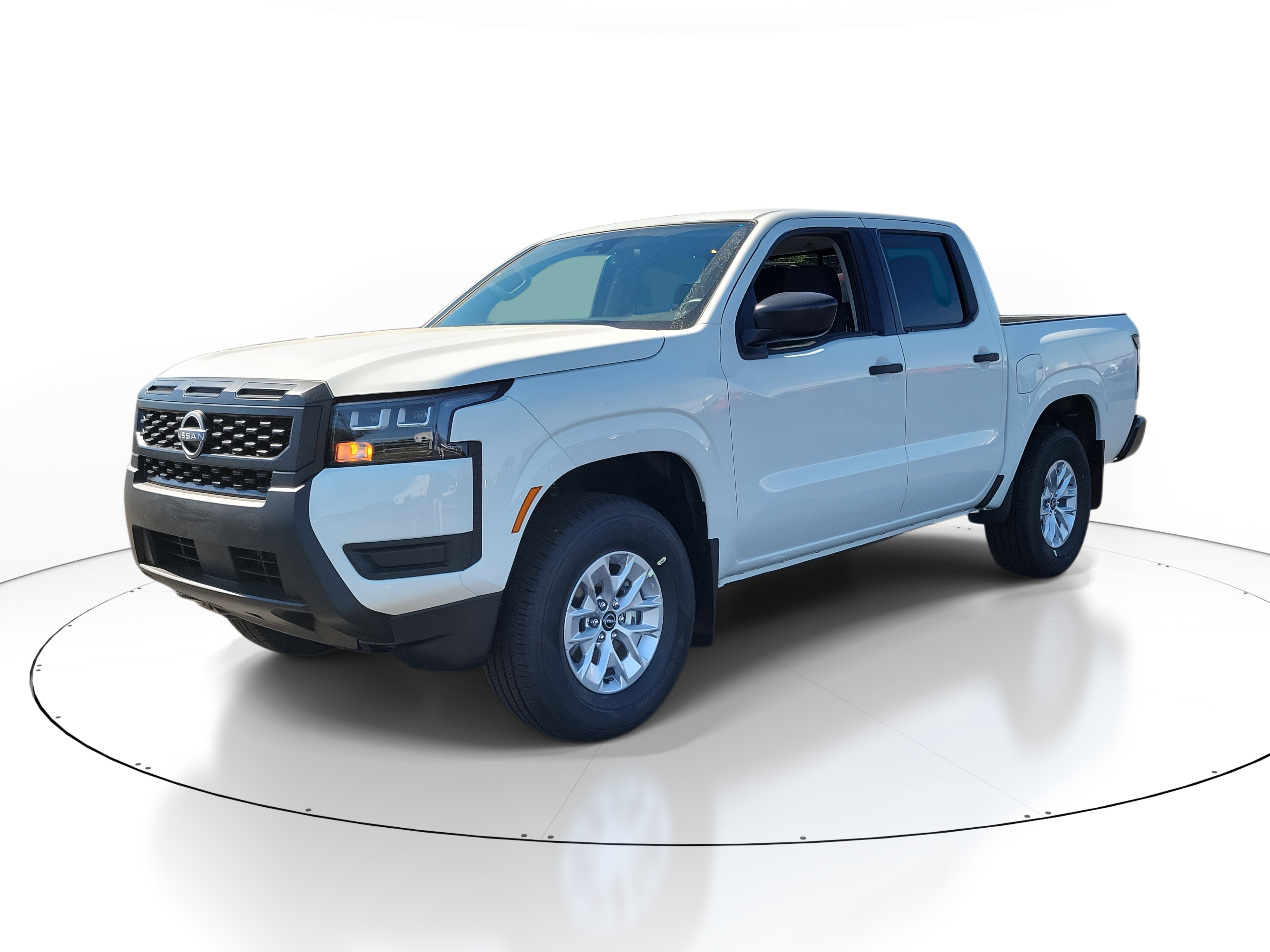 2026 Nissan Frontier Crew Cab S photo 2