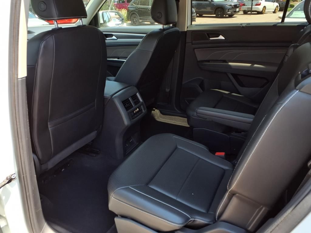 2021 Volkswagen Atlas V6 SE Technology R-Line photo 19