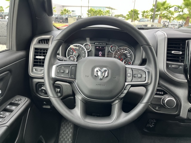2025 Ram 1500 Tradesman photo 5