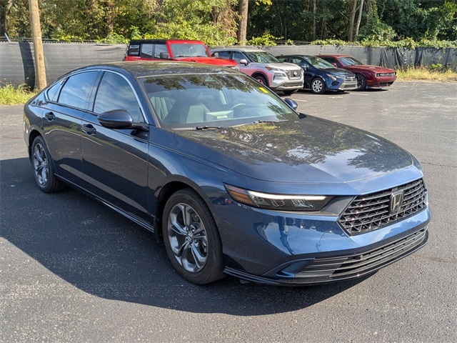2023 Honda Accord Hybrid EX-L photo 4