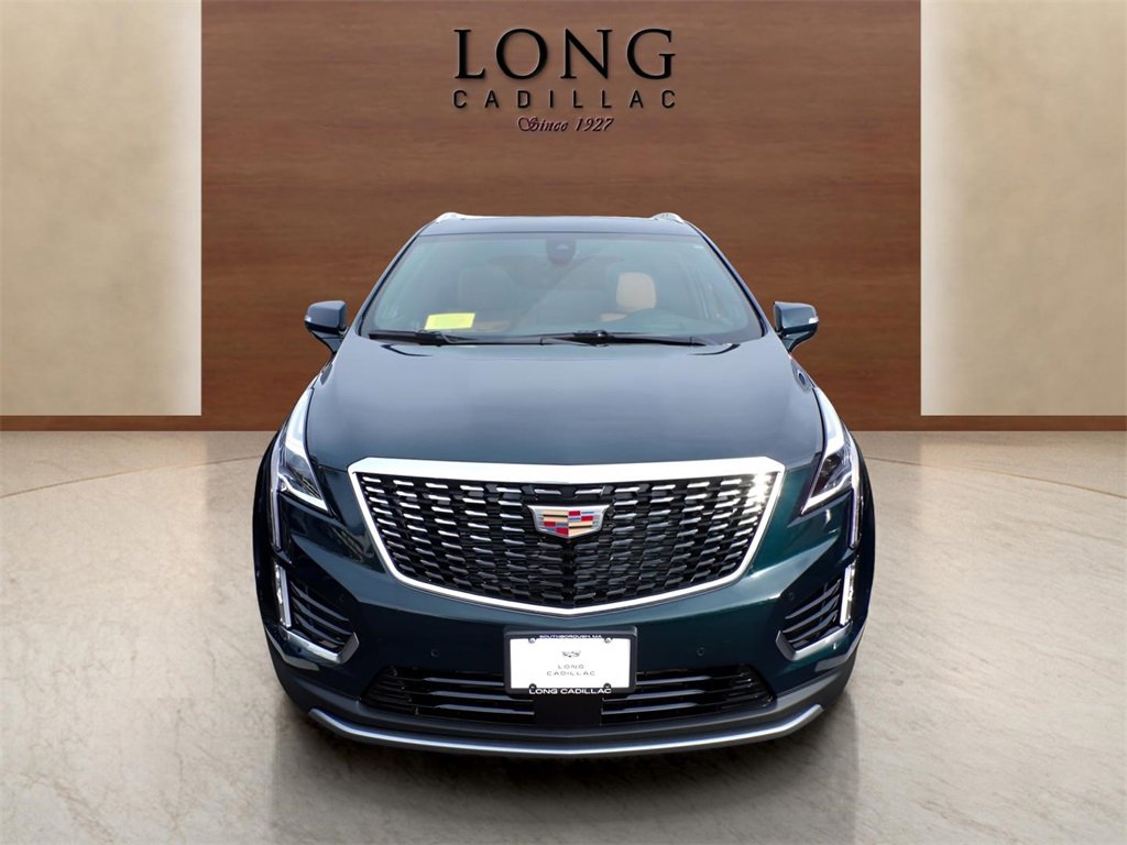 2026 Cadillac XT5 Premium Luxury photo 2