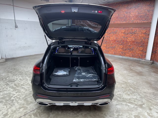 2025 Mercedes Benz GLC 350e 4MATIC photo 23