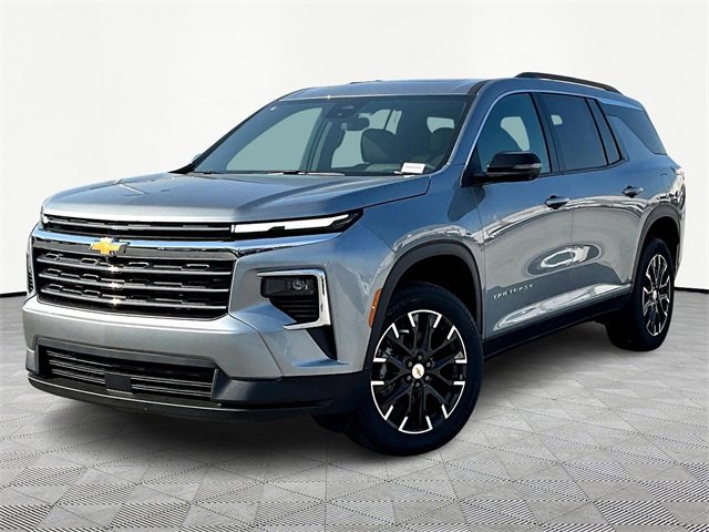 2025 Chevrolet Traverse photo 3