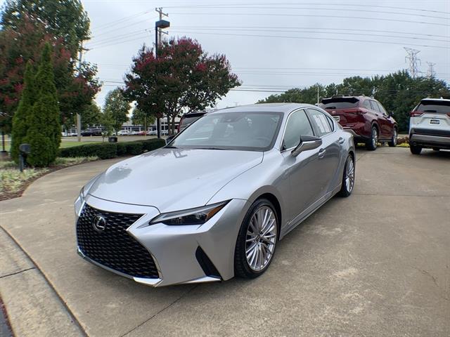 2025 Lexus IS 300's photo