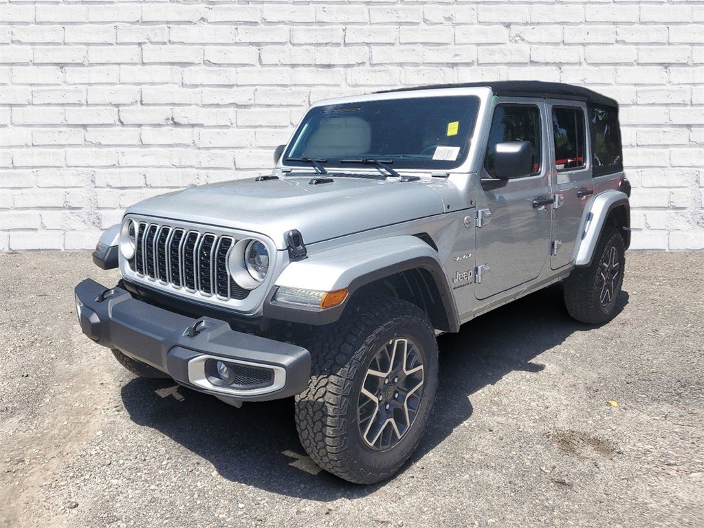 2024 Jeep Wrangler Sahara photo 4