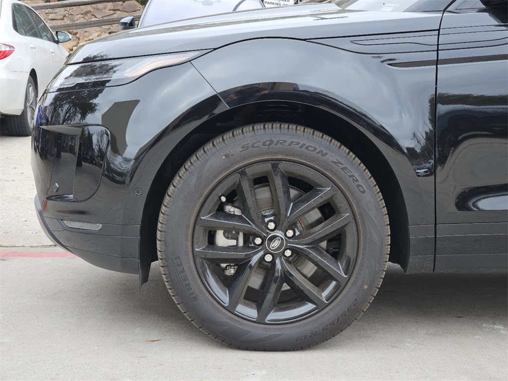 2024 Land Rover Range Rover Evoque S photo 6