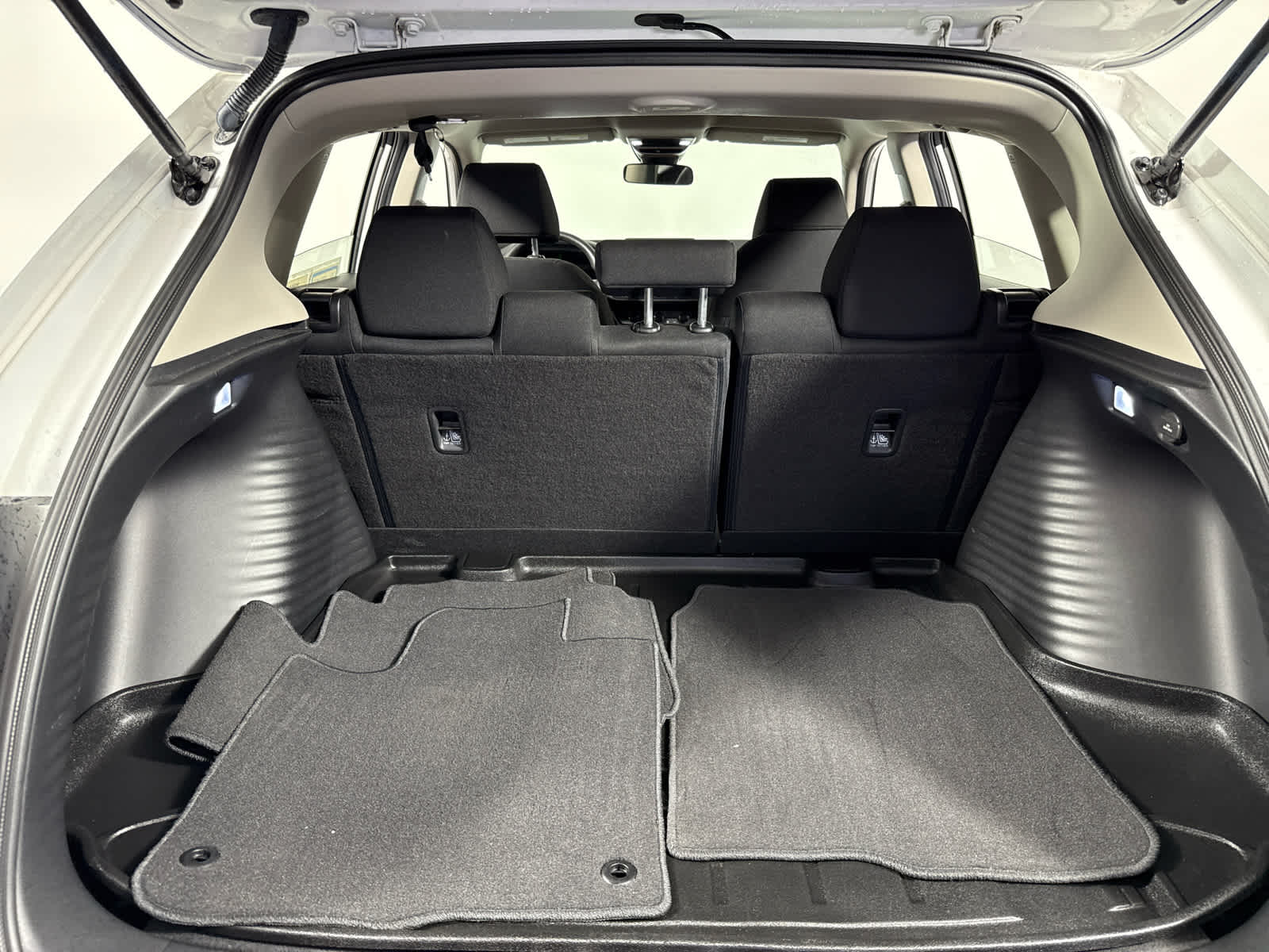 2025 Honda HR-V LX photo 18