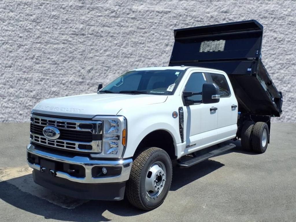 2024 Ford F-350 XL photo 3