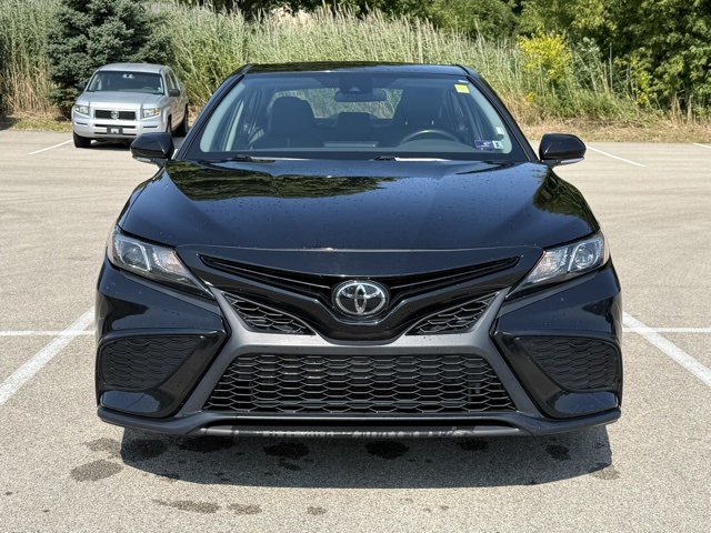 2023 Toyota Camry SE photo 2