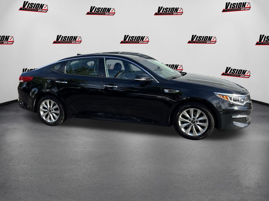 2016 Kia Optima EX photo 2