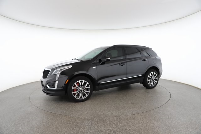 2023 Cadillac XT5 Sport photo 3
