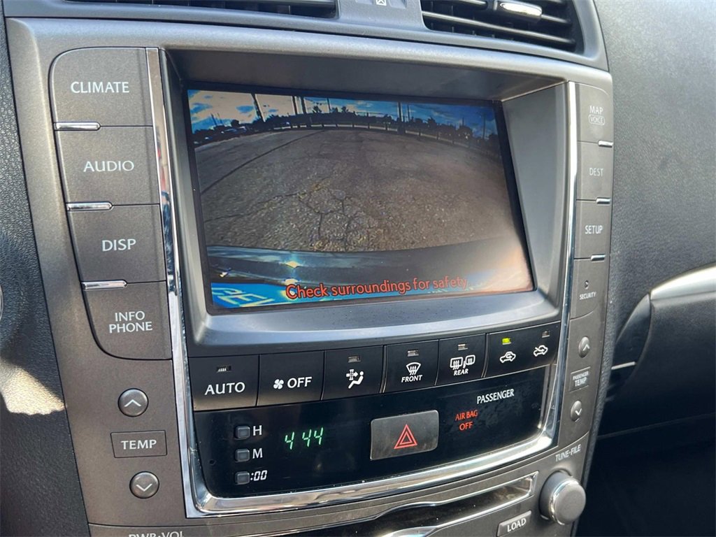 2011 Lexus IS 250C photo 18
