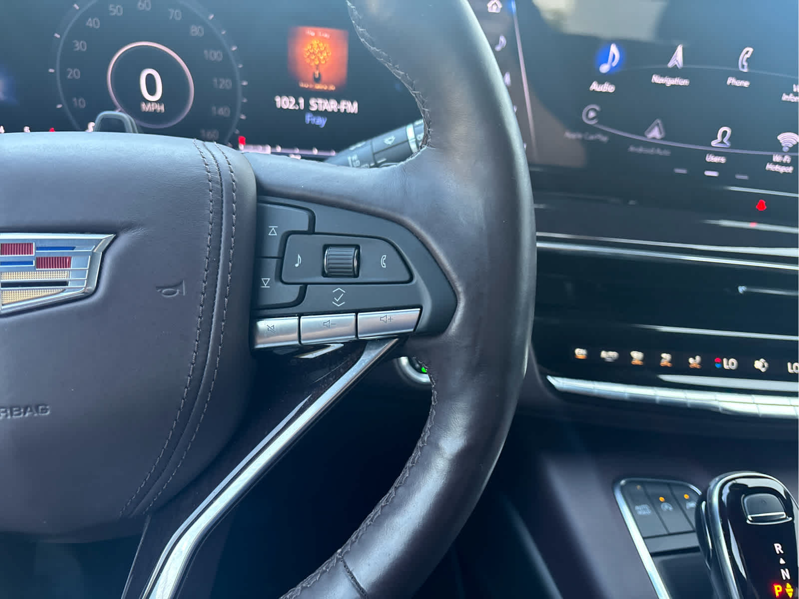 2022 Cadillac Escalade Sport Platinum photo 17