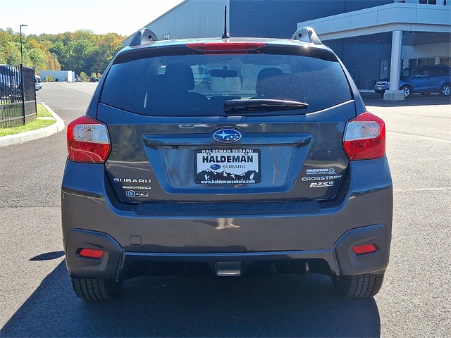 2017 Subaru Crosstrek 2.0i Premium photo 4