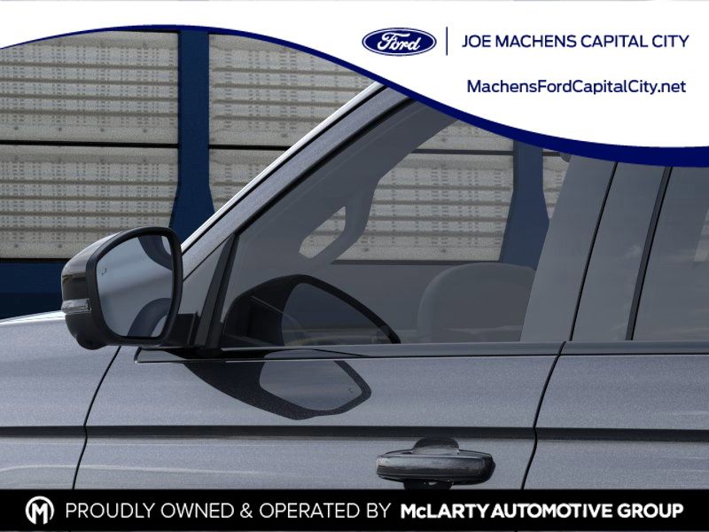 2025 Ford Expedition photo 16