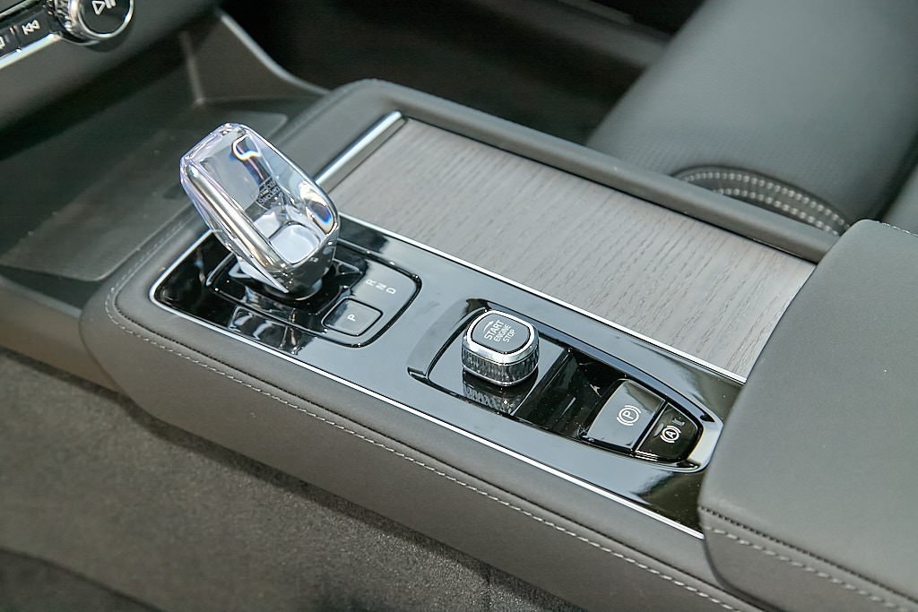 2026 VOLVO XC90 - Image 15